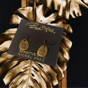 Womens Nickel free dangle earrings buck hill earrings by A&d bronze tone